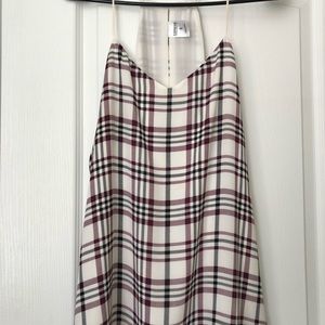 Love this checkered tops